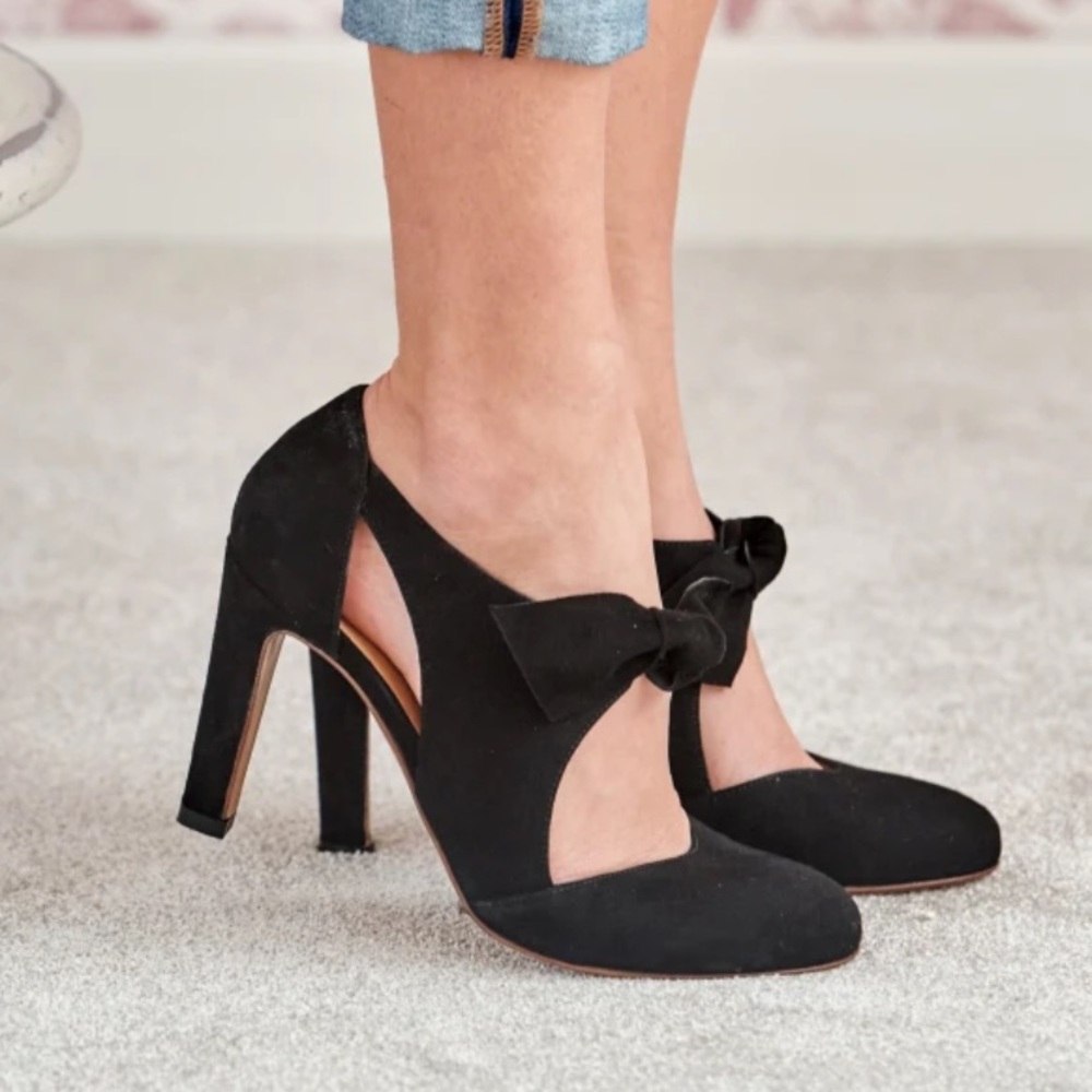 Sezane Luisa Courts black sueded leather bow
cut outs high heels shoes